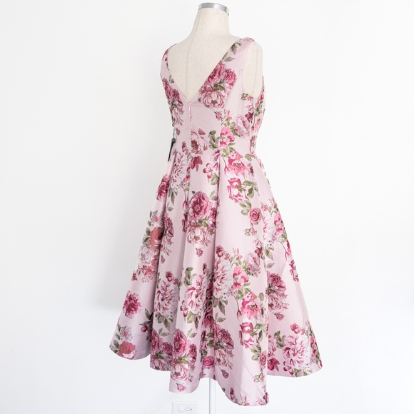 Adrianna Papell - Floral Boat-Neck Floral Jacquard Dress - Picture 13 of 14